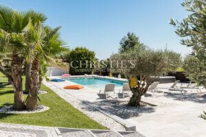 An Exceptional Contemporary Home on the Heights of Bouliac