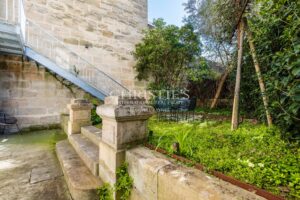 BORDEAUX / Croix de Seguey : Bel appartement avec jardin et parking