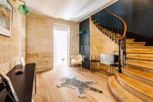 BORDEAUX / Croix de Seguey : Bel appartement avec jardin et parking