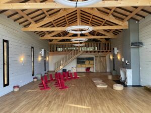 Domaine historique restauré + piscine et 10 hectares de terrain près de Bergerac