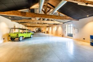 A magnificent, restored Chartreuse in the heart of the vineyards