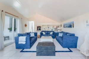 Family home in Arcachon – 195 sqm, 5 bedrooms and possibility of two independent spaces