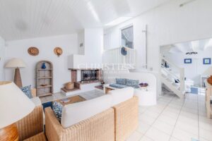 Family home in Arcachon – 195 sqm, 5 bedrooms and possibility of two independent spaces
