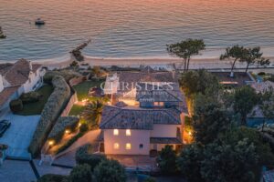 Pyla- Beachfront property