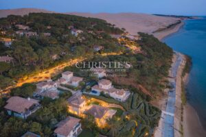 Pyla- Beachfront property