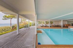 Pyla- Beachfront property