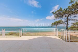 Pyla- Beachfront property