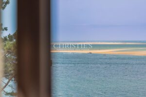 Pyla- Beachfront property