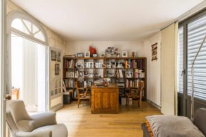Bordeaux – Primerose, Elegant Bourgeois Residence with Garden, Swimming Pool and Private Parking