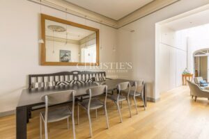 Bordeaux – Primerose, Elegant Bourgeois Residence with Garden, Swimming Pool and Private Parking