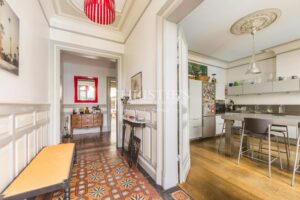 Bordeaux – Primerose, Elegant Bourgeois Residence with Garden, Swimming Pool and Private Parking