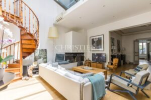 Bordeaux – Primerose, Elegant Bourgeois Residence with Garden, Swimming Pool and Private Parking