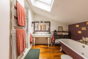 Bordeaux – Primerose, Elegant Bourgeois Residence with Garden, Swimming Pool and Private Parking