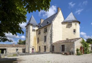 Exceptional 15th-Century ISMH Château : A Majestic Retreat set on a 93-Hectare Estate
