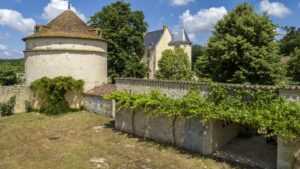 Exceptional 15th-Century ISMH Château : A Majestic Retreat set on a 93-Hectare Estate