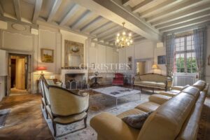 Exceptional 15th-Century ISMH Château : A Majestic Retreat set on a 93-Hectare Estate