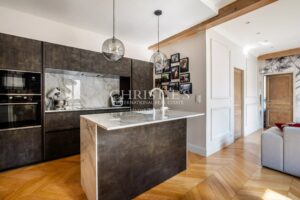 Bordeaux – Appartement de charme rénové – Lumineux – 2 chambres
