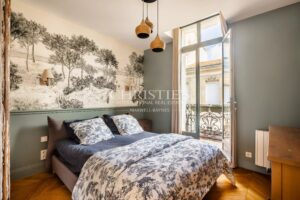 Bordeaux – Appartement de charme rénové – Lumineux – 2 chambres