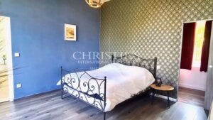 Character 19th century country house just minutes from Limoges