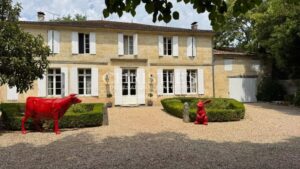 Elegant Family Manor House between Bordeaux and Saint-Émilion