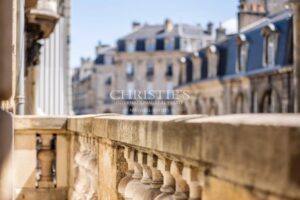 Bordeaux Tourny - Superbe appartement - Prestations anciennes - Ascenseur - Terrasse et Balcon