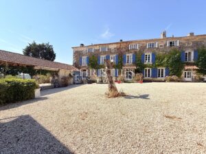 Magnifique Manoir du 18ème Siècle avec Vue Panoramique