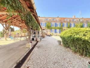 Magnifique Manoir du 18ème Siècle avec Vue Panoramique