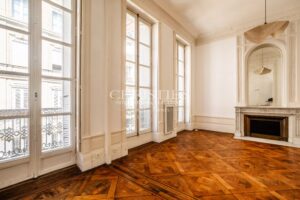 Appartement T2 de 52 m² – Emplacement d’exception entre les Quinconces et le Jardin Public