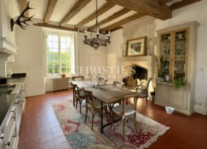 Stunning chateau with 8 bedrooms, outbuildings with fine park and gardens close to Chatellerault