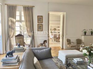 Stunning chateau with 8 bedrooms, outbuildings with fine park and gardens close to Chatellerault