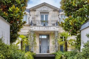Bordeaux – Elegant Historic Chartreuse within Walking Distance of the Golden Triangle