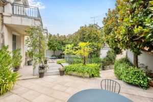 Bordeaux – Elegant Historic Chartreuse within Walking Distance of the Golden Triangle