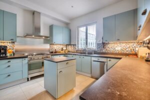 Bordeaux – Elegant Historic Chartreuse within Walking Distance of the Golden Triangle