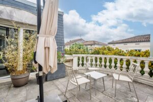 Bordeaux – Elegant Historic Chartreuse within Walking Distance of the Golden Triangle