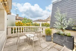 Bordeaux – Elegant Historic Chartreuse within Walking Distance of the Golden Triangle
