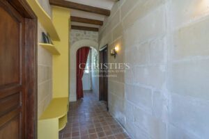 Moulin remarquable du XVIème, 370 m² avec sa maison d'amis, proche de Saintes