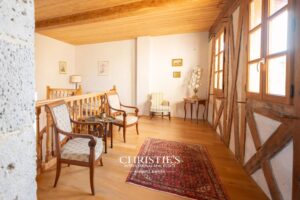 Elégant chateau du XIIIème siécle aux volumes remarquables et sa maison d'amis, vue panoramique, à 5 mn de Lectoure