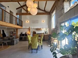 ESPRIT LOFT DANS UN CHAI REHABILITE