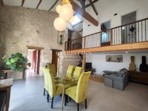 ESPRIT LOFT DANS UN CHAI REHABILITE