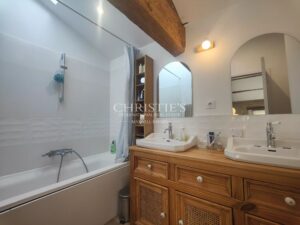 ESPRIT LOFT DANS UN CHAI REHABILITE