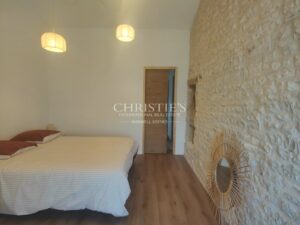 ESPRIT LOFT DANS UN CHAI REHABILITE