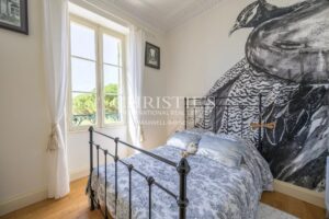 The Peacock Domaine with Three Cottages and Unrivaled Valley Views