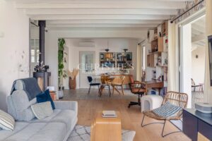 TAUSSAT, Just 150m from the Beach, Charming 4-Bedroom Villa