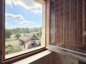 UN LOGIS DU XVIIe SIÈCLE EN PÉRIGORD VERT