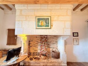 UN LOGIS DU XVIIe SIÈCLE EN PÉRIGORD VERT