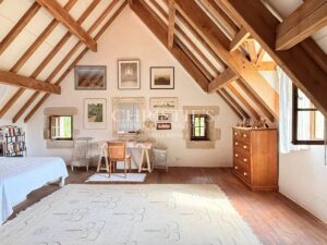 UN LOGIS DU XVIIe SIÈCLE EN PÉRIGORD VERT