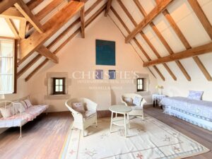 UN LOGIS DU XVIIe SIÈCLE EN PÉRIGORD VERT
