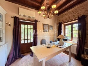 Élégante propriété de caractère en Dordogne, avec maison d’amis, piscine et parc paysager