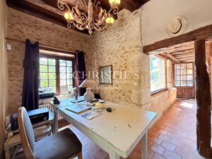 Élégante propriété de caractère en Dordogne, avec maison d’amis, piscine et parc paysager