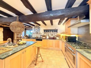 Élégante propriété de caractère en Dordogne, avec maison d’amis, piscine et parc paysager
